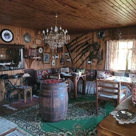 Serbesler Botanik, No 4 Wooden House * Sakarya (Marmara)